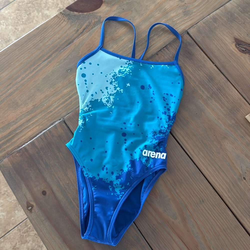 Arena Girls Swim